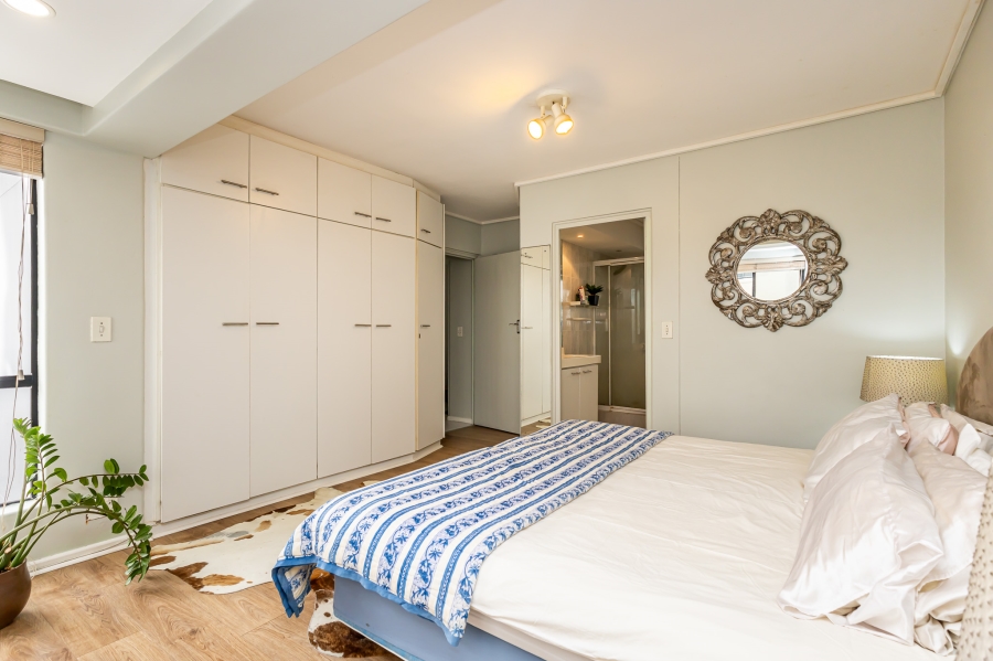 To Let 2 Bedroom Property for Rent in Sea Point Western Cape